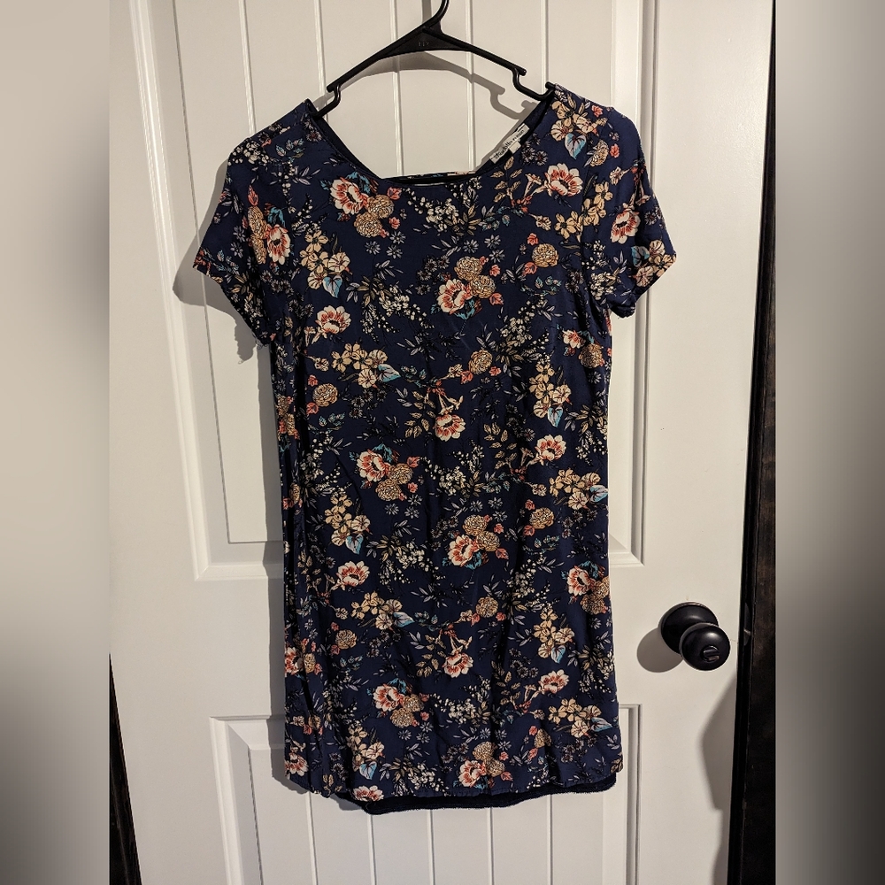 Mini navy floral shift dress